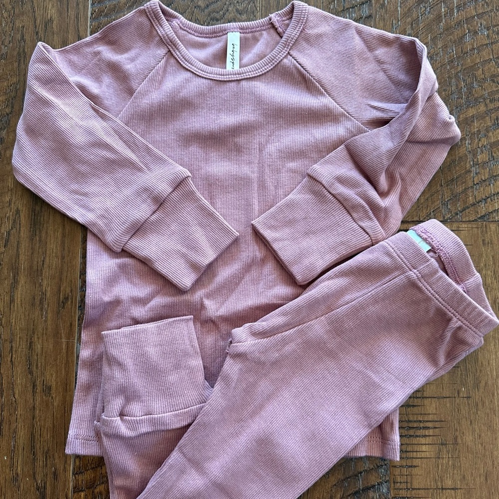 Ribbed lounge set in mauve